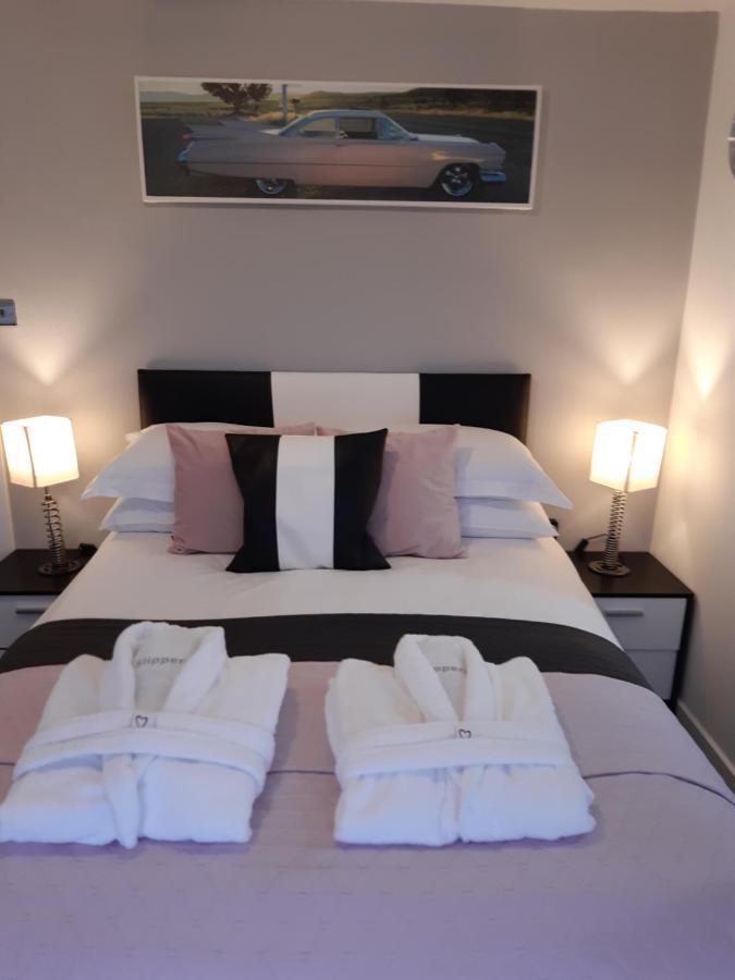 Cadillac Kustomz Hotel - Breakfast Available Rothesay Exterior foto
