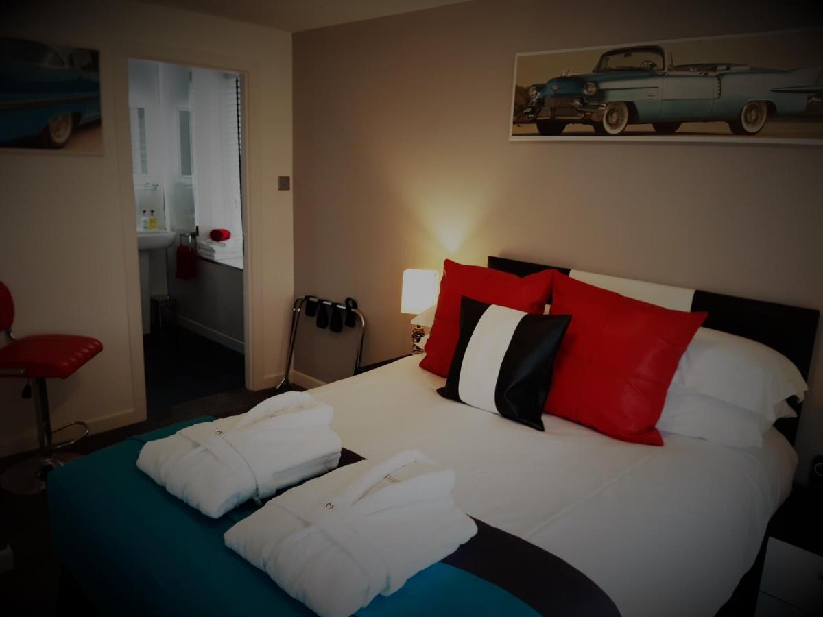 Cadillac Kustomz Hotel - Breakfast Available Rothesay Exterior foto